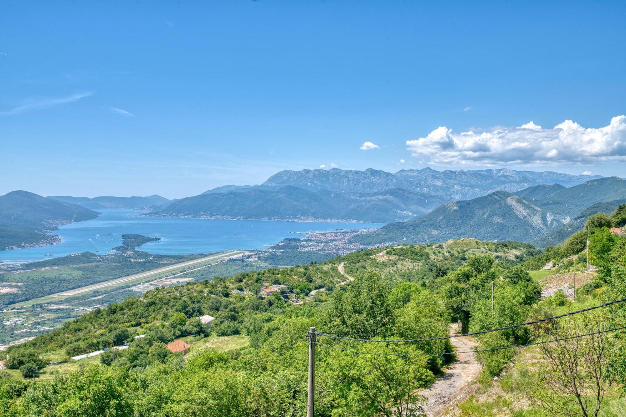 Apartment Paradise Kotor Buitenkant foto