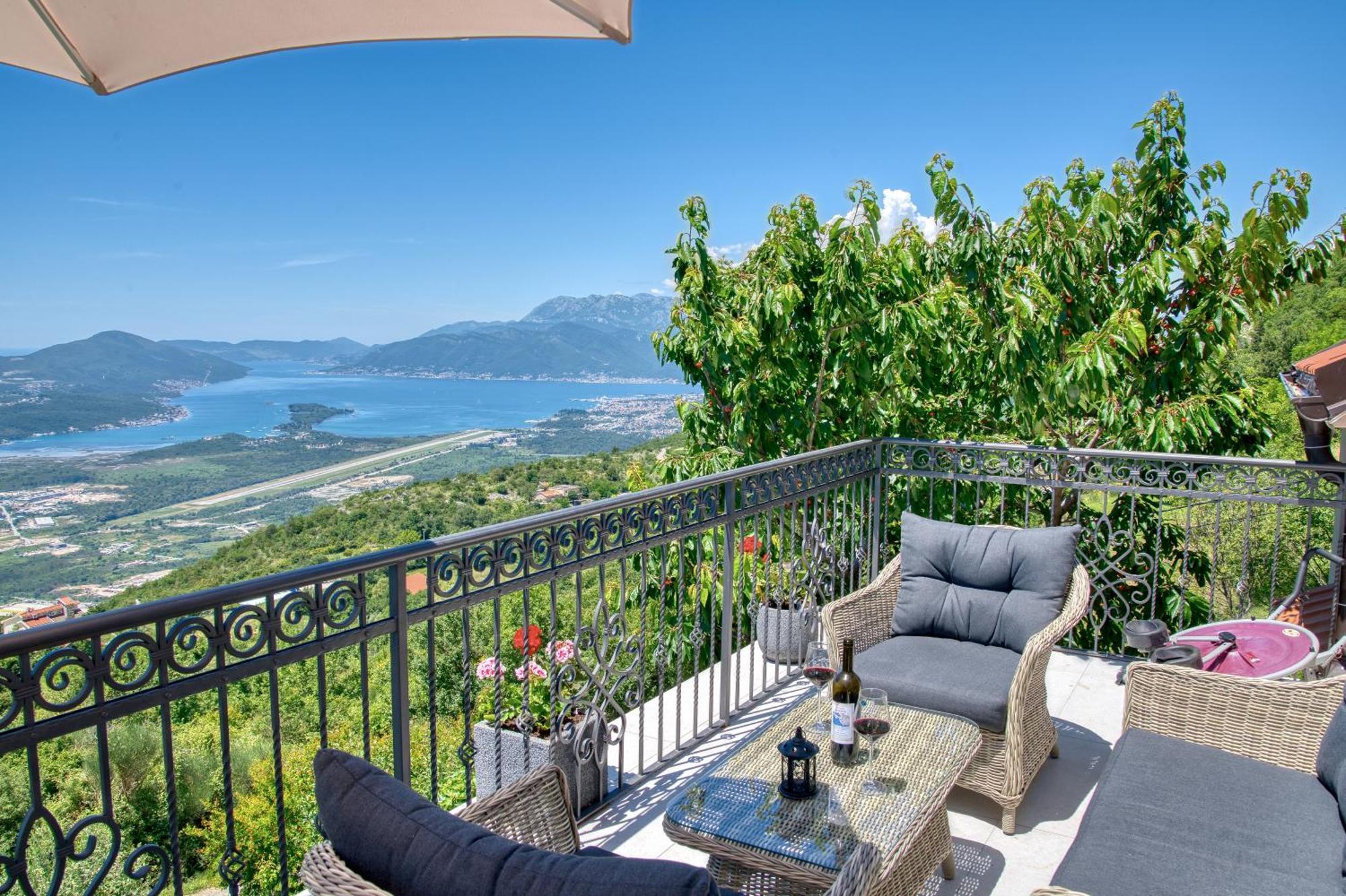 Apartment Paradise Kotor Buitenkant foto